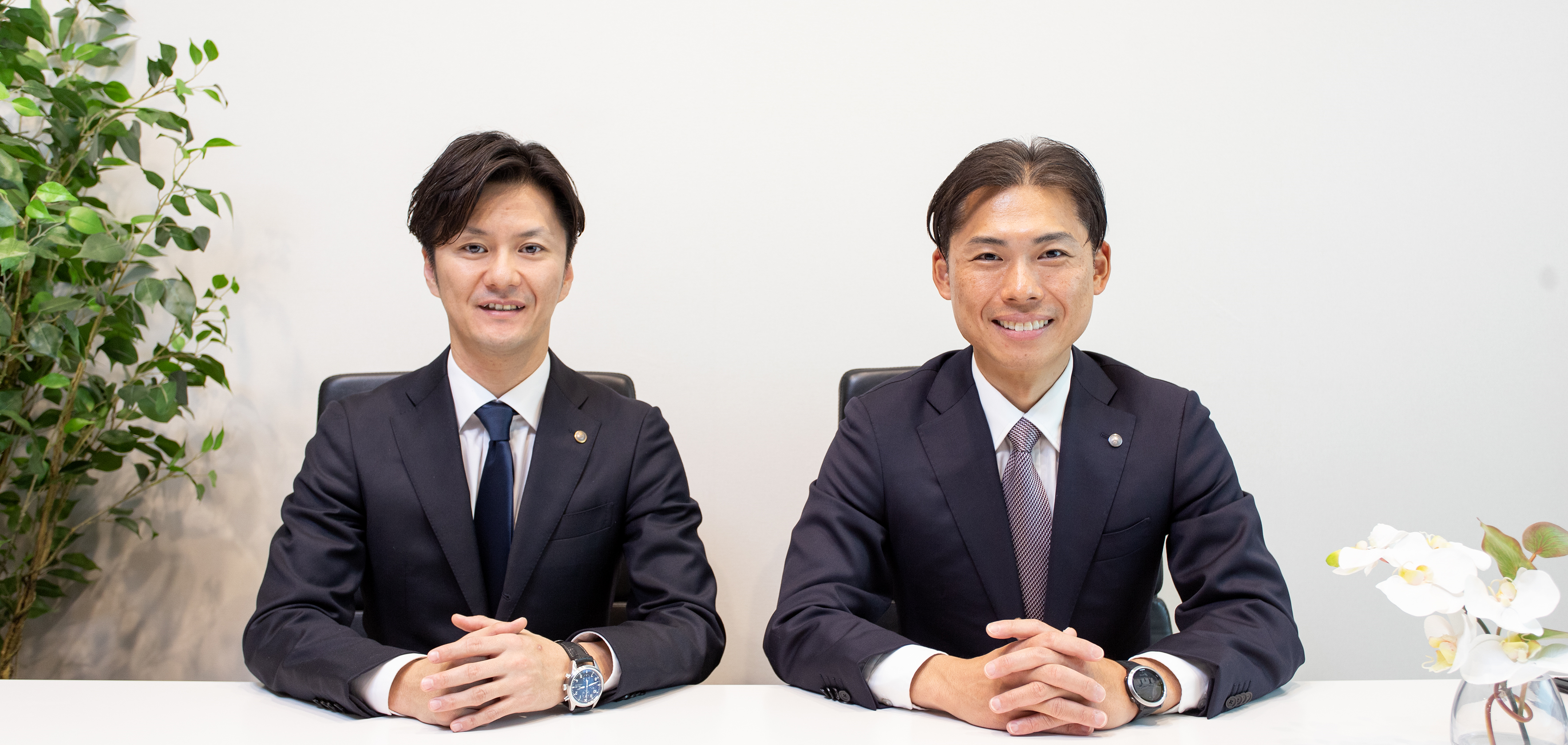 行政書士法人トゥモローズ 代表行政書士 角田壮平・大塚英司